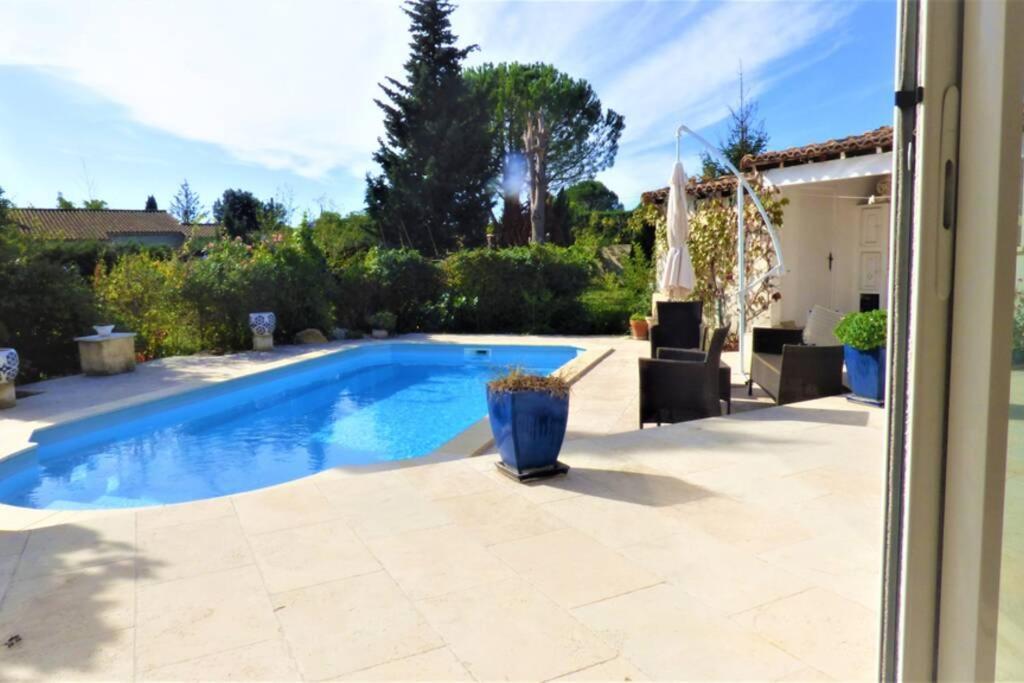 Ibis - Villa Avec Piscine, Jardin Et Parking Арль Экстерьер фото
